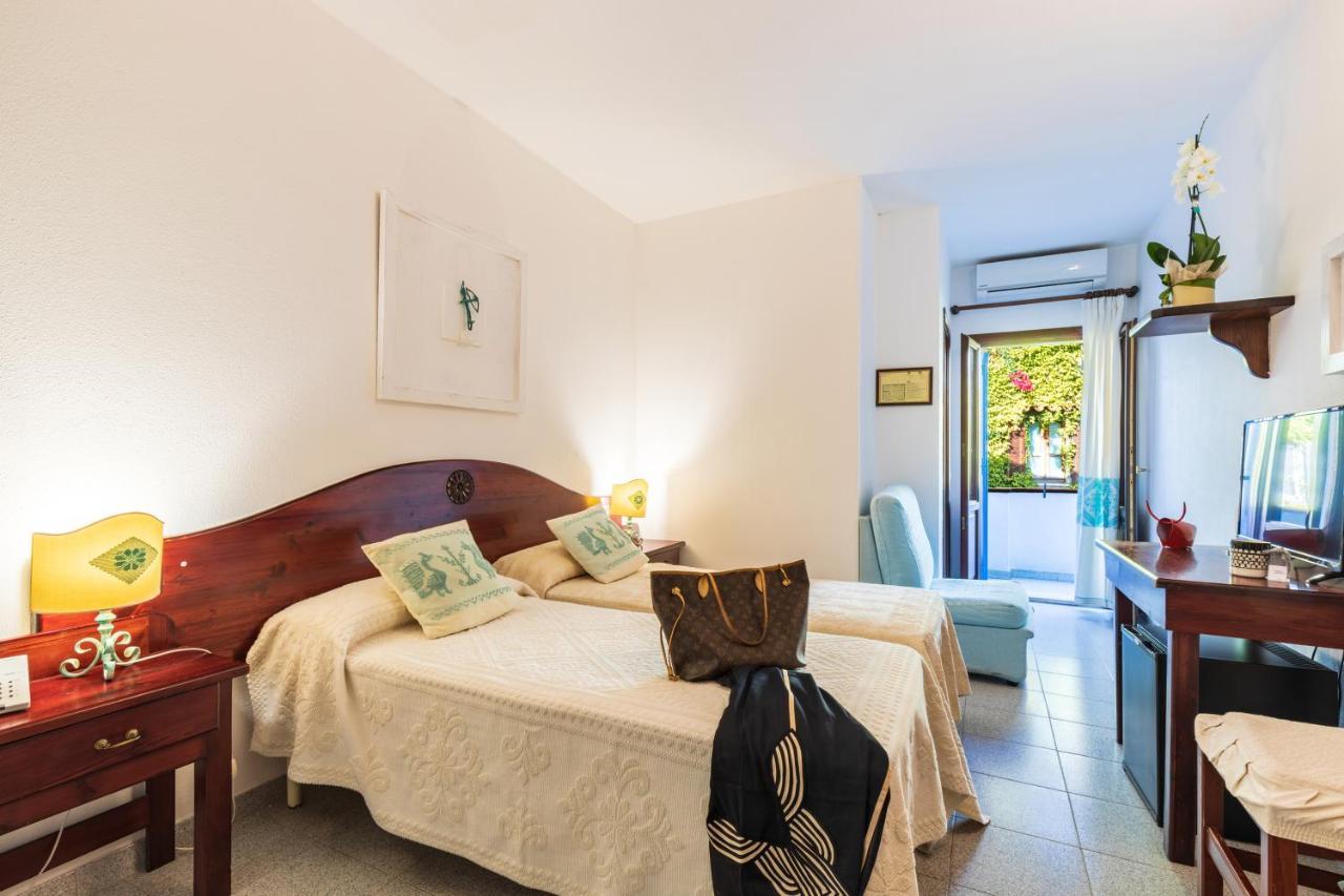 Hotel S'Ortale Con Parcheggio Interno E Ristorante All'Aperto Orosei Exterior photo